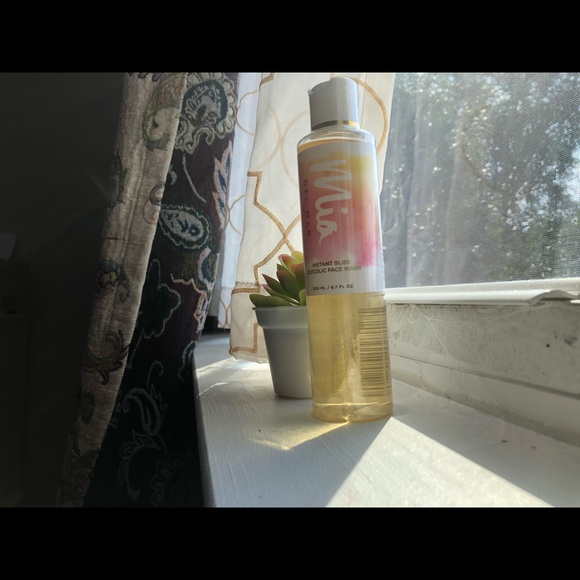 Mia del Mar Glycolic acid wash brand new bottle - Picture 5 of 11